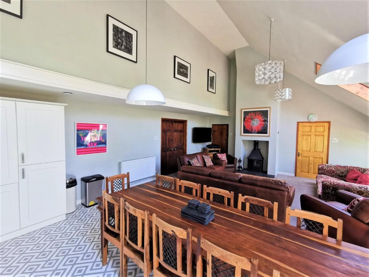 Wellstone Cottages - Coach House Llanfyrnach Экстерьер фото