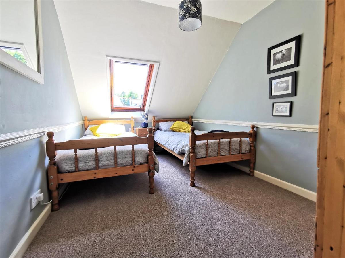 Wellstone Cottages - Coach House Llanfyrnach Экстерьер фото