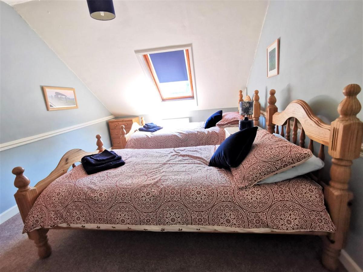 Wellstone Cottages - Coach House Llanfyrnach Экстерьер фото